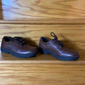 Men’s Brown Casual Oxfords